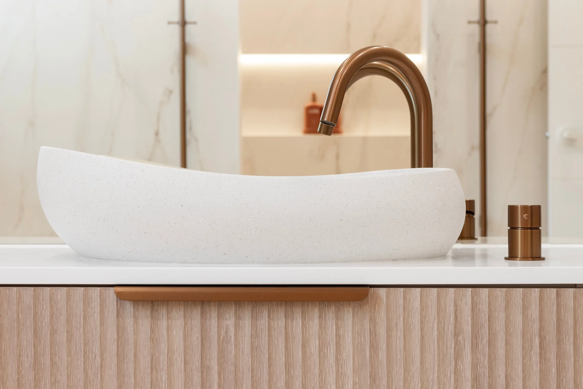 Öppen Edge-Pull 300mm Cabinet Handle (Brushed) - Lustre Bronze - Image 5