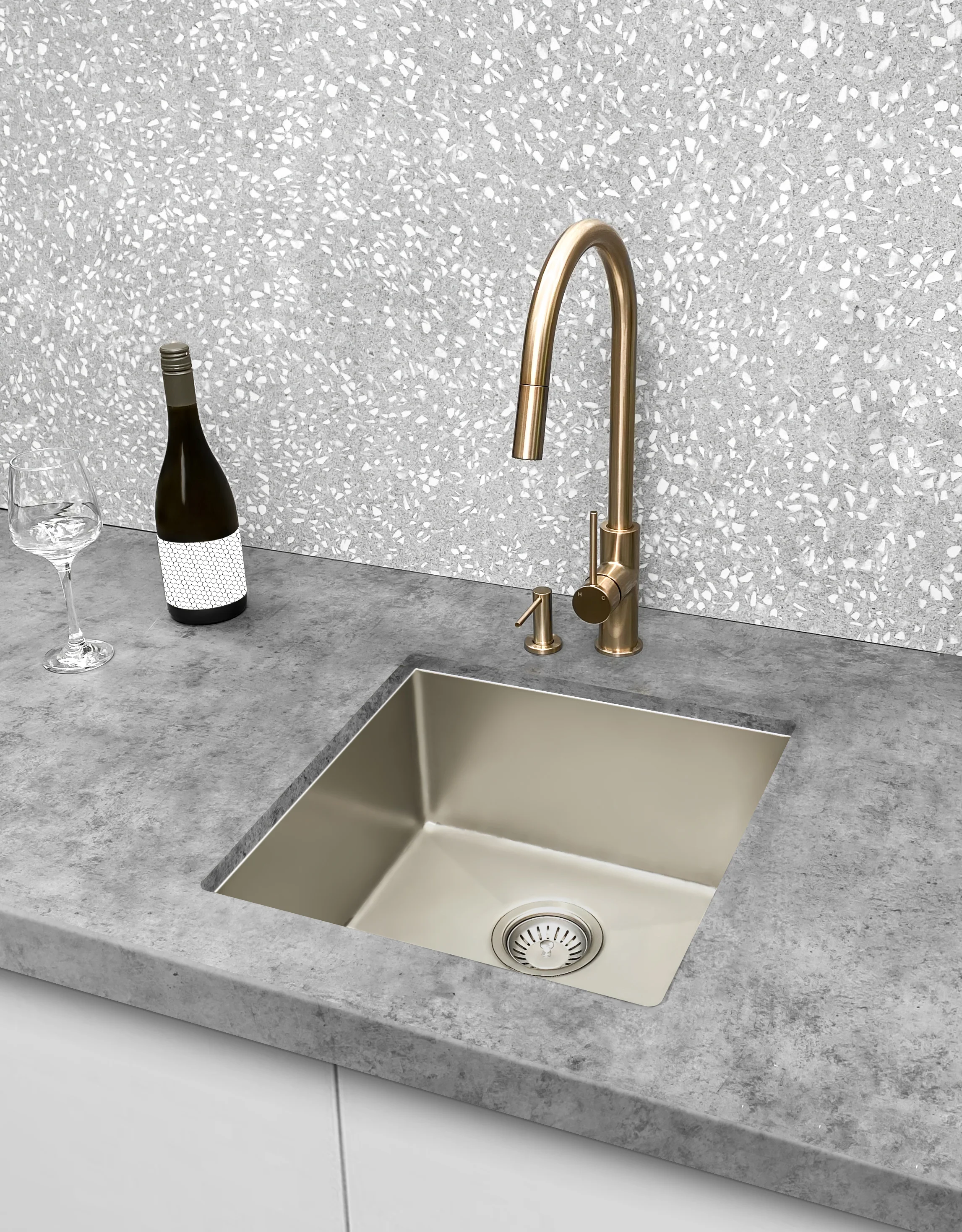 Round Piccola Pull Out Kitchen Mixer Tap - Champagne - Image 7