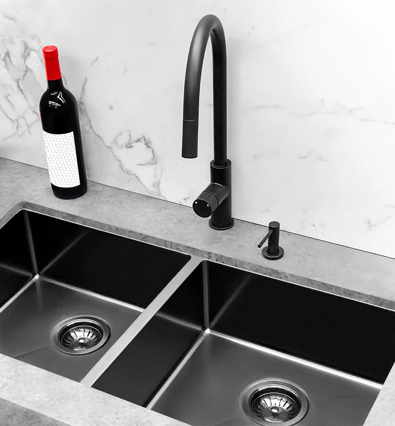 Round Pinless Piccola Pull Out Kitchen Mixer Tap - Matte Black - Image 4