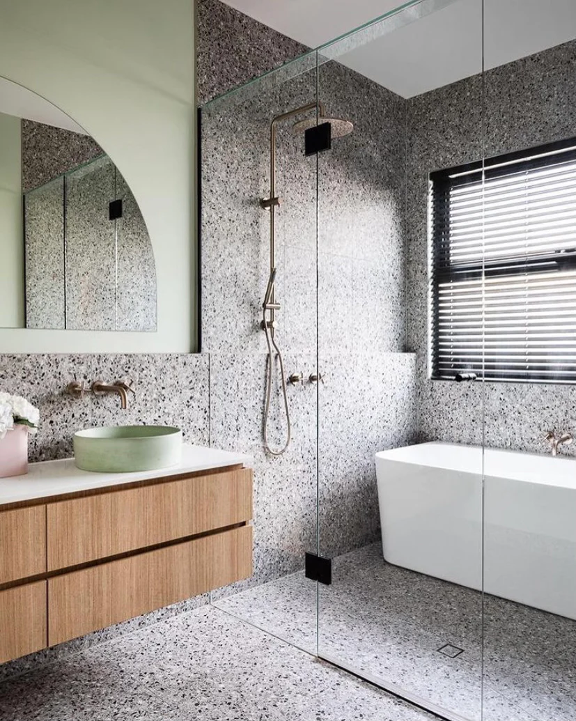 Shower Waste with Tile Insert - PVD Brushed Nickel - Image 6